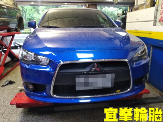 Mitsubishi Lancer Sportback  PAGID陶瓷前來令片極致安裝