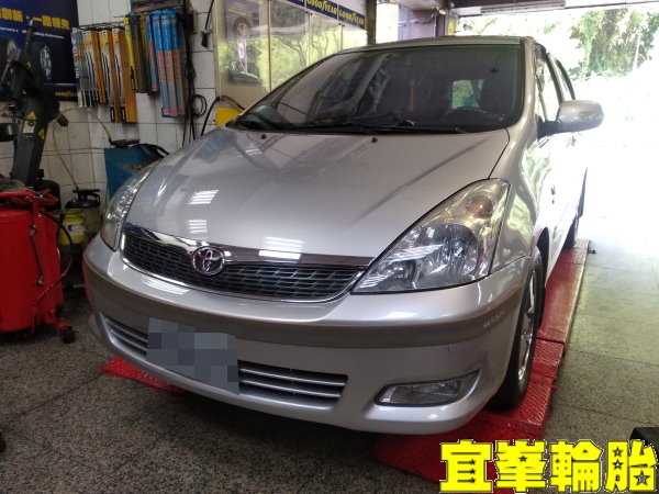 TOYOTA WISH Yokohama AE01F 195/65/15 3D四輪定位 SELENIA 5W40 WOLVER WG12 水箱精更換