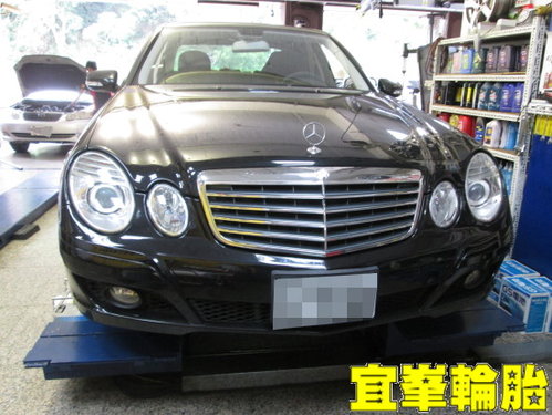 M-Benz W211 E200   ASYM-2 F1 Asymmetric-2  245/40/18 3D四輪定位