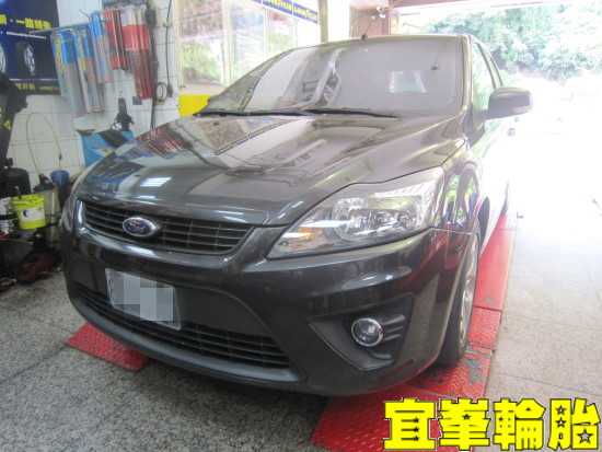 FORD FOCUS Goodyear Assurance TripleMax 205/55/16 SPR FORD 原廠型輕量化螺帽安裝 3D四輪定位