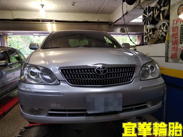 TOYOTA CAMRY SELENIA 5W40 輪胎對調 BOHENG陶瓷競技前來令極致安裝