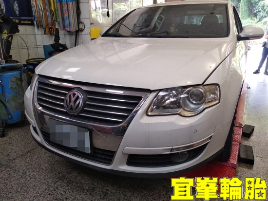 Volkswagen Passat  SELENIA 5W40  車況檢查