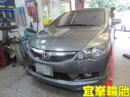 HONDA CIVIC8 喜美八代 自備機油 空氣濾心跟換 BENDIX MKT 鈦條紋來令片極致安裝 碟盤車銷研磨