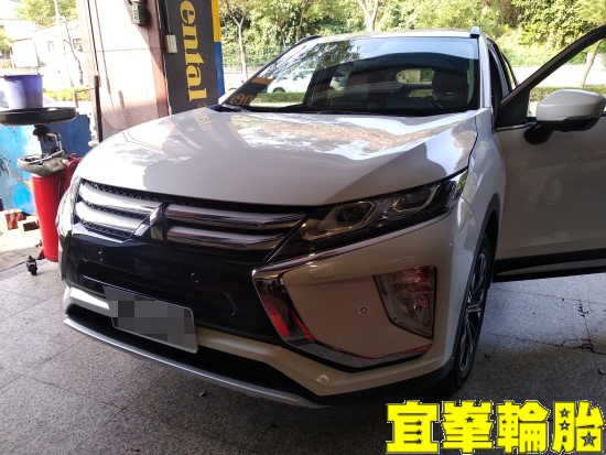 Mitsubishi Eclipse Cross ORO W417 OE螢幕安裝