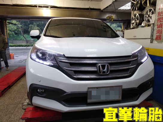 HONDA C-RV Continental PremiumContact6 235/55/18 胎圈最佳化平衡 3D四輪定位