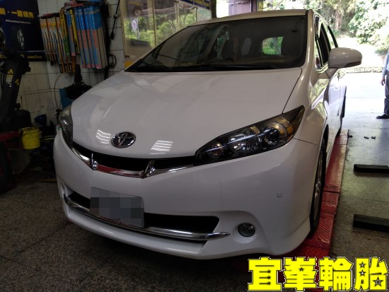 TOYOTA WISH SELENIA 5W40 冷氣系統清洗保養 壓縮機電磁閥更換  Goodyear AssuranceTripleMax2 205/55/16 3D四輪定位