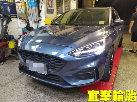 Ford Focus ST-Line 車輛行駛震動檢查