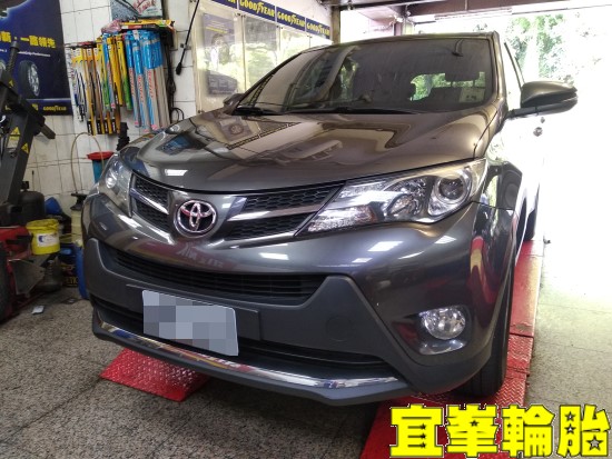 TOYOTA RAV4 煞車異音 BOHENG陶瓷競技前來令極致安裝  碟盤車銷研磨  TUTELA TOP 4/S 煞車油脈衝式更換