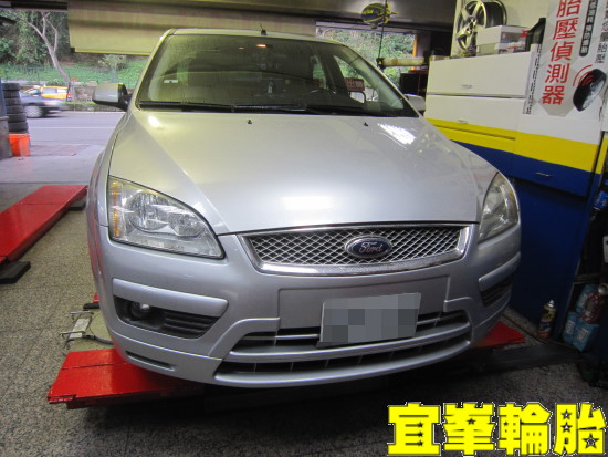 FORD FOCUS 3D四輪定位