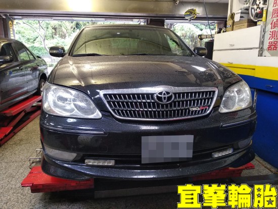 TOYOTA CAMRY SELENIA 5W50 輪胎對調