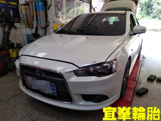 Mitsubishi Lancer Sportback PAGID陶瓷來令片極致安裝 自備機油 TUTELA TOP 4/S 煞車油脈衝式更換 3D四輪定位