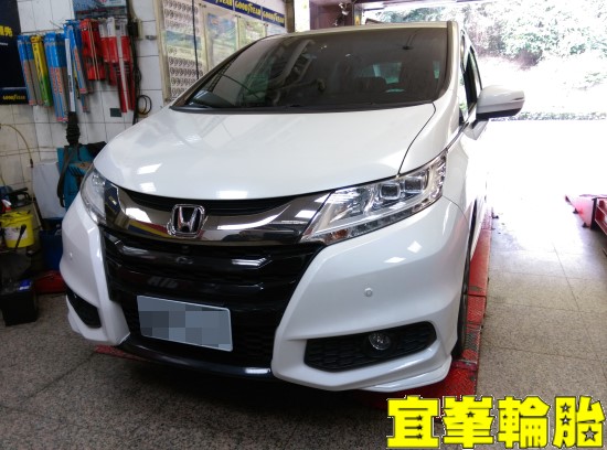 Honda Odyssey 輪胎對調 極致胎圈平衡 3D四輪定位