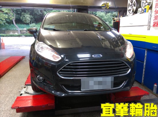 FORD FIESTA Michelin Energy saver+ 195/50/16 3D四輪定位