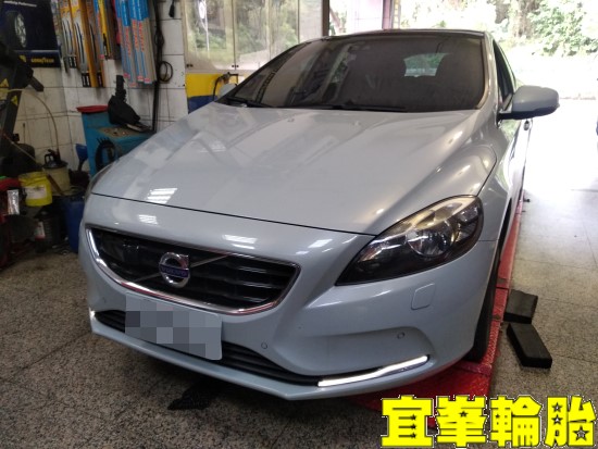 Volvo V40 PA U9 45W LED大燈更換