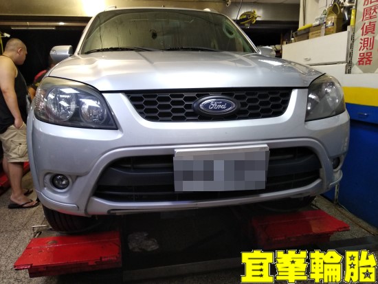 FORD ESCAPE SELENIA 5W30 輪胎對調