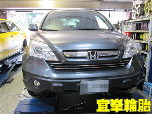 C-RV 自備機油更換 ORO W401 TPMS 225/65/17 LATITUDE TOUR HP BENDIX煞車油 脈衝式更換 3D四輪定位