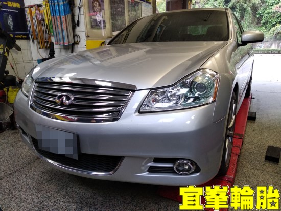 Infiniti M35  高速煞車抖動 碟盤車銷不能
