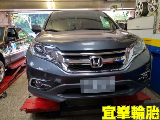 HONDA CR-V Goodyear EfficientGrip Performance SUV 225/60/18 胎圈最佳化平衡 3D四輪定位