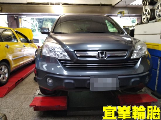 HONDA CR-V Goodyear EfficientGrip Performance SUV 225/65/17 3D四輪定位