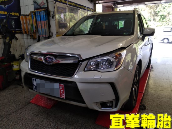 Subaru Forester  Ravenol DXG 5W30 輪胎對調