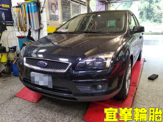 FORD FOCUS TDCI Goodyear ASYM-5 F1 Asymmetric-5 225/45/18 3D四輪定位