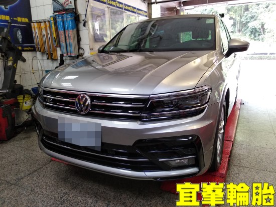 Volkswagen Tiguan 輪胎對調 極致胎圈平衡  自備TPMS金屬氣嘴墊圈更換