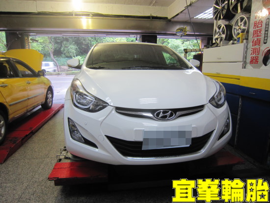 Hyundai Elantra Goodyear Assurance TripleMax 205/55/16 ORO W410-A TPMS 極致安裝