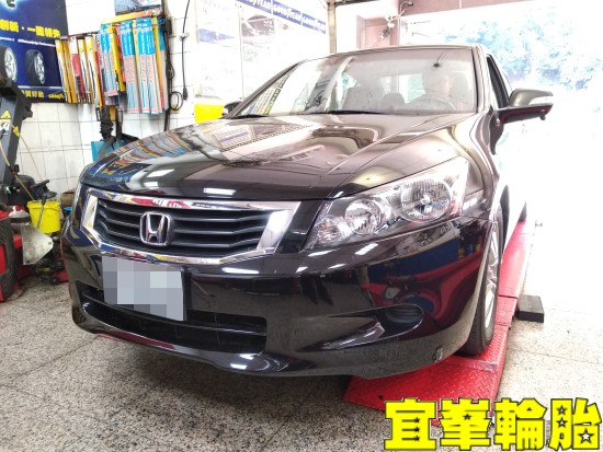 Honda Accord K13 Goodyear EfficientGrip Performance 215/60/16 3D四輪定位