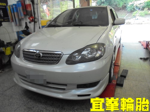 TOYOTA ALTIS 轉向異音 Goodyear  GSD5 215/45/17 3D四輪定位 BOHENG 陶瓷競技後來令極致安裝