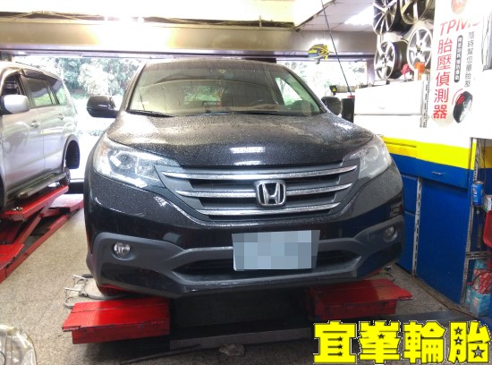 HONDA CR-V Goodyear EfficientGrip Performance SUV 225/60/18 胎圈最佳化平衡  3D四輪定位