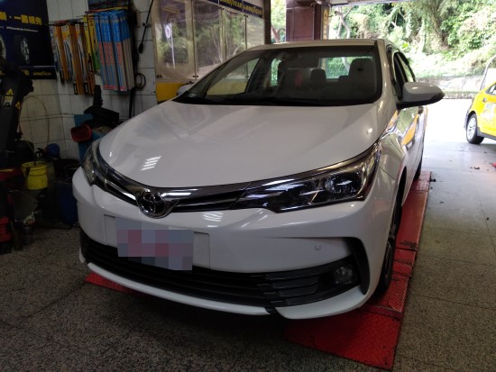 TOYOTA ALTIS SELENIA 5W40