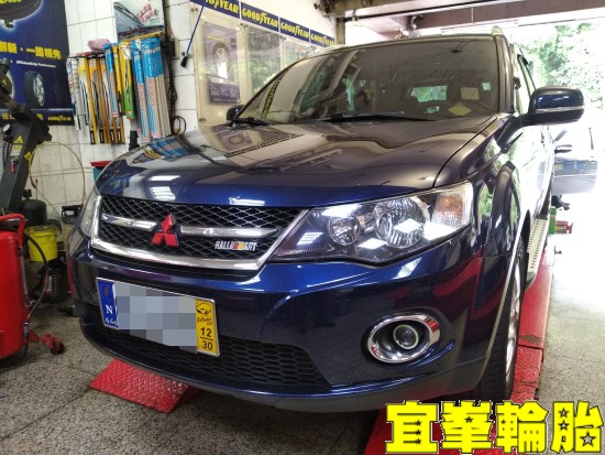 Mitsubishi outlander BOHENG單片式加大碟極致安裝 PAGID陶瓷前後來令片極致安裝