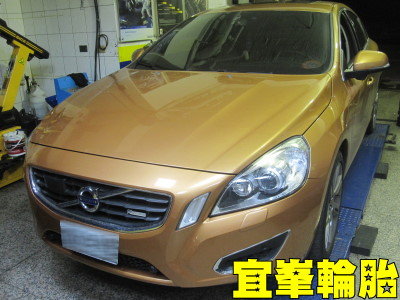 VOLVO S60 235/40/18  ASYM-2 F1 Asymmetric-2