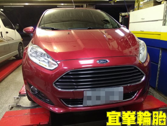 FORD FIESTA Goodyear AssuranceTripleMax2 195/50/16 3D四輪定位