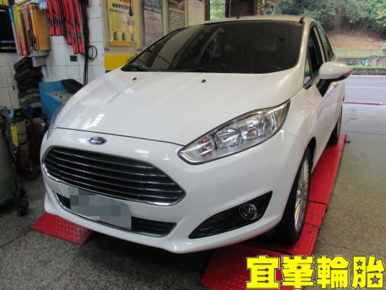 FORD FIESTA SELENIA 5W40