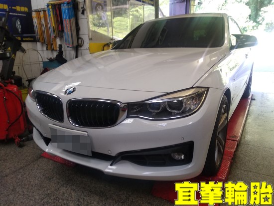 BMW F34 320 GT SELENIA 5W40 輪胎對調