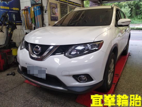 Nissan X-Trail  SELENIA 5W30