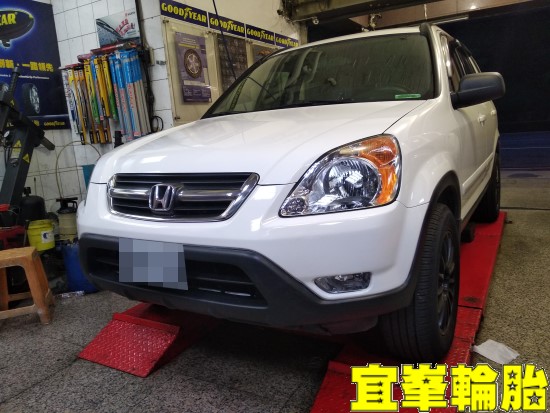 HONDA CR-V  SELENIA 5W40 輪胎對調