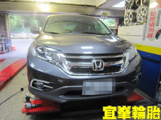 HONDA CR-V Goodyear EfficientGrip Performance SUV 225/65/17ORO W417 盲塞式TPMS極致安裝  3D四輪定位