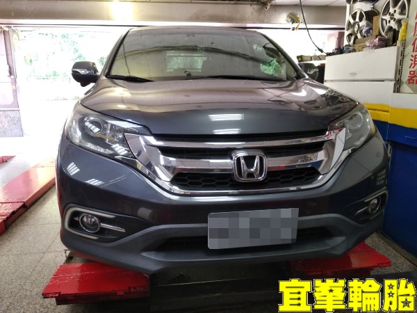 HONDA CR-V Goodyear EfficientGrip Performance SUV 225/60/18 胎圈最佳化平衡 3D四輪定位