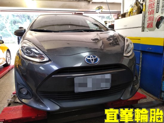 TOYOTA PRIUS C 3D四輪定位