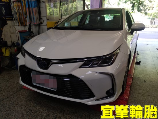 Toyota Corolla Altis hybrid Ravenol EHS 0W20 輪胎對調 3D四輪定位