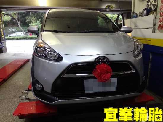 TOYOTA SIENTA 3D四輪定位