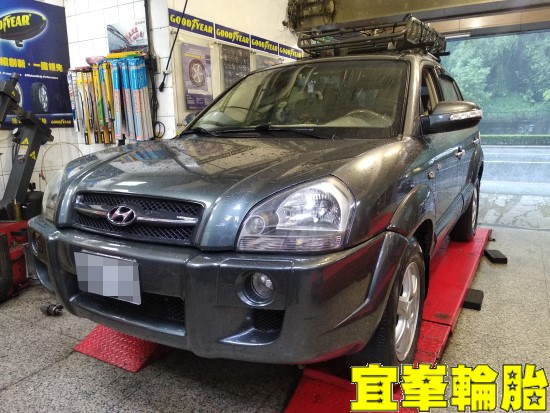 Hyundai Tucson Cooper Evolution CTT 215/65/16 三角架更換 3D四輪定位