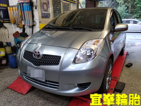 TOYOTA YARIS SELENIA 10W40 輪胎對調