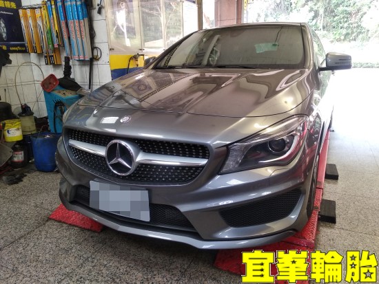 Mercedes-Benz CLA250 X117 高速抖動 輪胎應力檢查