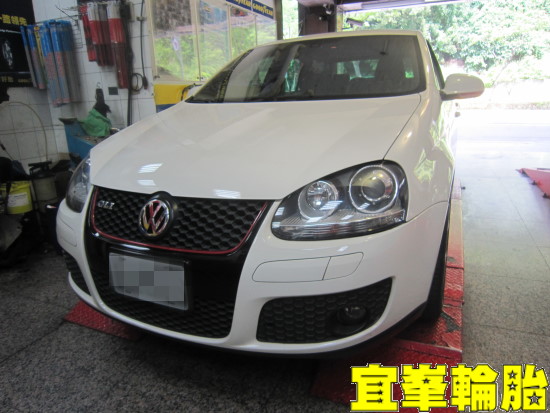 Volkswagen Jetta Goodyear ASYM-3 F1 Asymmetric-3 225/45/17 3D四輪定位
