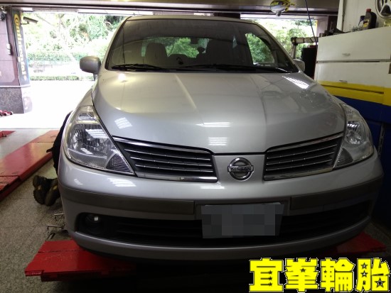 NISSAN TIIDA SELENIA 5W40 Goodyear AssuranceTripleMax2 185/65/15  3D四輪定位