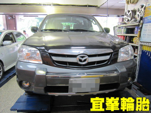 MAZDA TRIBUTE 2.3 LATITUDE TOUR HP 215/70/16