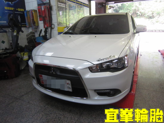 Mitsubishi Lancer Sportback  HHC 328mm HHC 後325mm 單片式加大碟極致安裝  BOHENG陶瓷競技前後來令